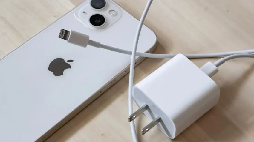 tips memilih charge iPhone